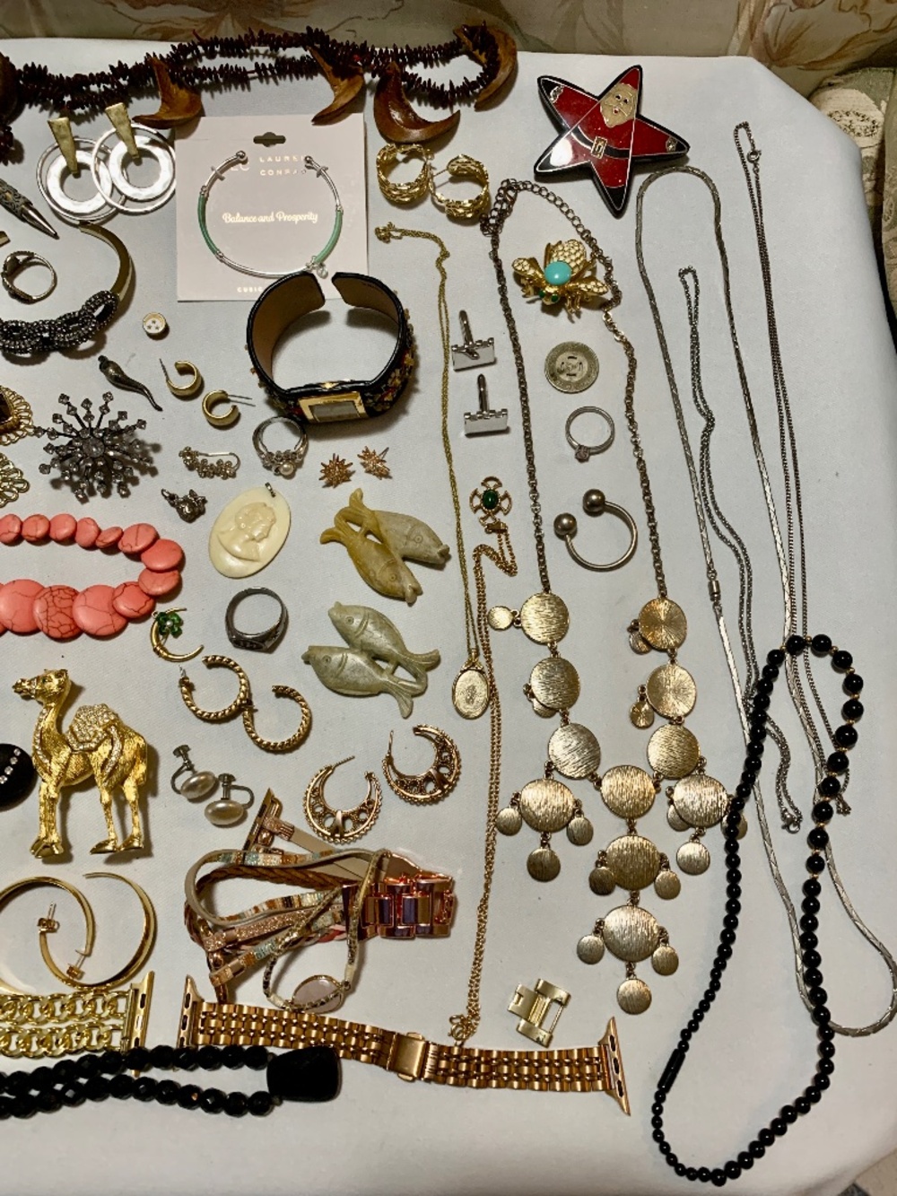 BIG Random Lot Vintage & Modern Costume Jewelry - wear, craft, play dress-up ... - Picture 4 of 5